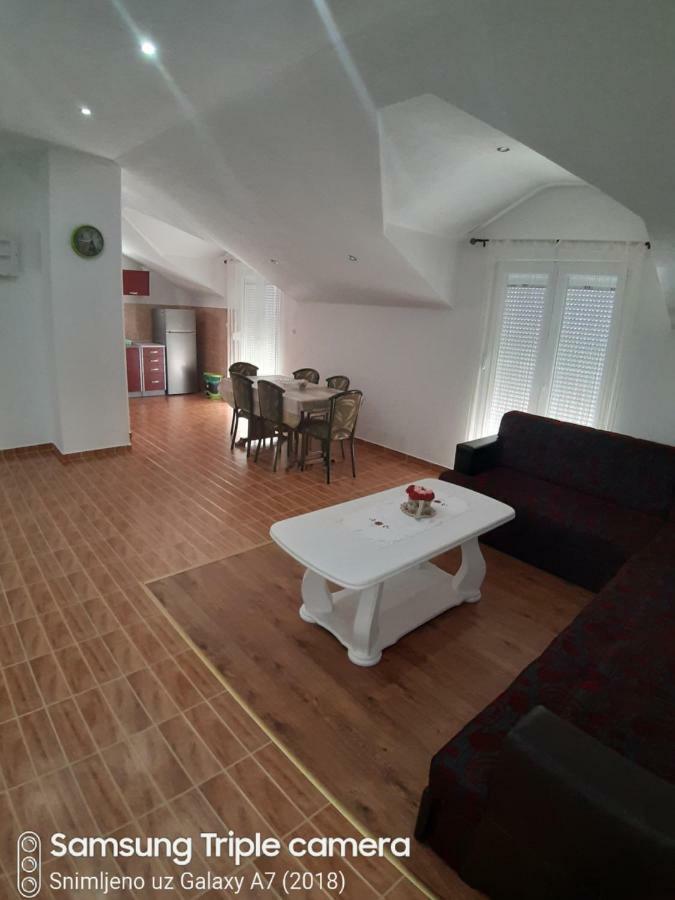 Apartments Maria Ivanica Exterior photo